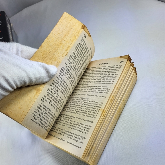 Anita Blake Vampire Hunter by Laurell K Hamilton Books #7, #8 & #9 of Series - Picture 14 of 16